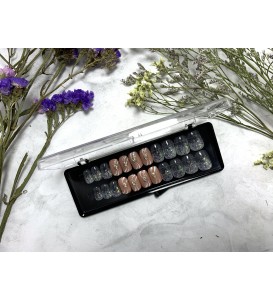 VV Fancy Nude Press-on-Nails